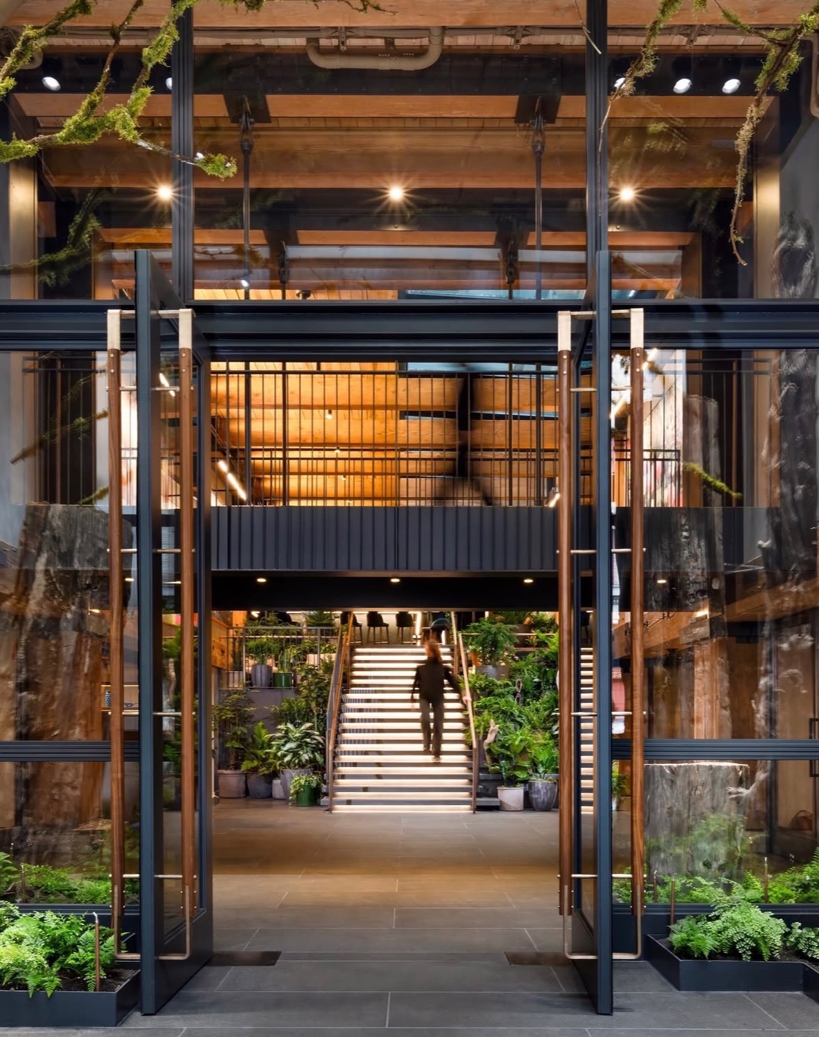 PR Consulting Adds Curioso to Its Client Roster